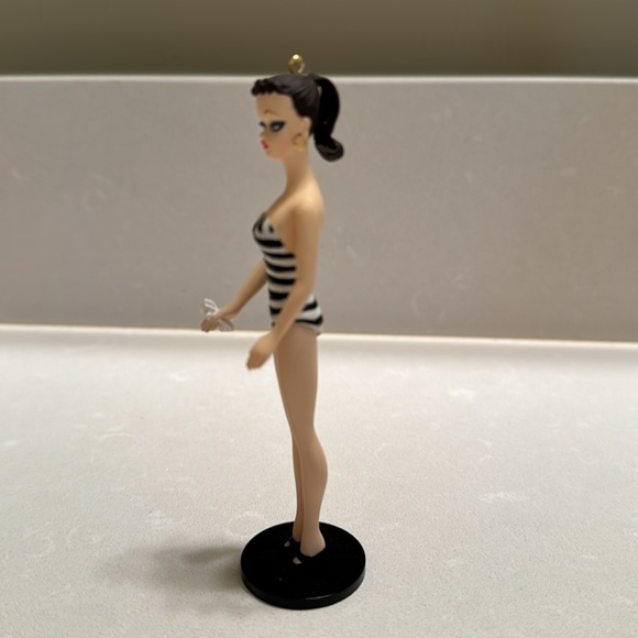 Brunette Debut 1959 Barbie Ornament 1995 - Picture 5 of 9
